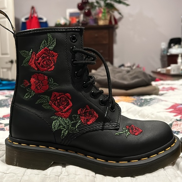 Dr Martens Womens 1460 Vonda Floral Leather Lace Up Boots - size 5 NWOT - Picture 3 of 8